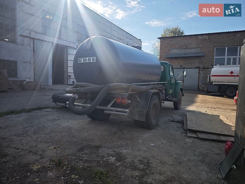 Цистерна ГАЗ 53 1977 в Києві