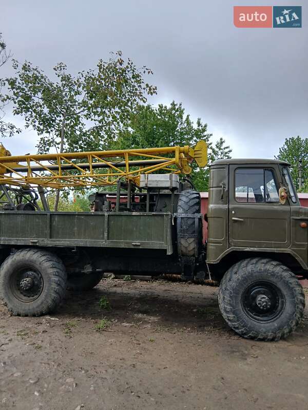 Буровая установка ГАЗ 66 1986 в 