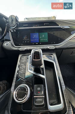 Позашляховик / Кросовер Geely Atlas Pro 2022 в 