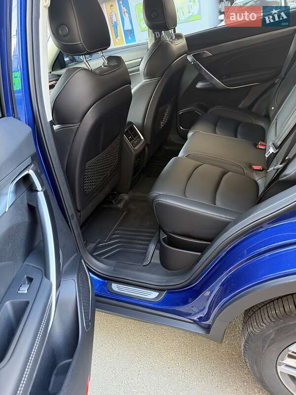 Позашляховик / Кросовер Geely Atlas Pro 2022 в Ірпені