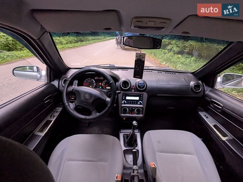 Седан Geely CK-2 2011 в Млиніві