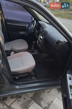 Седан Geely CK 2010 в  фото 19 Седан Geely CK 2010 в