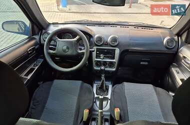 Седан Geely CK 2012 в  фото 12 Седан Geely CK 2012 в