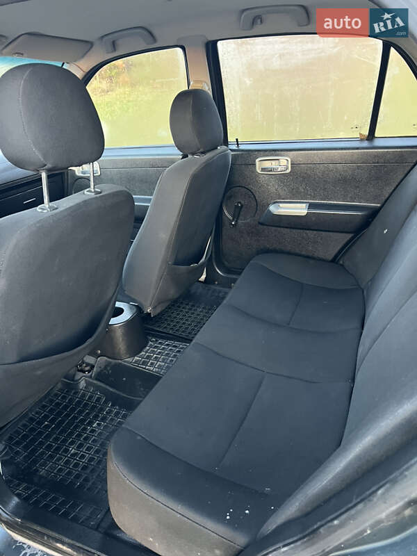 Седан Geely CK 2012 в Теофіполі