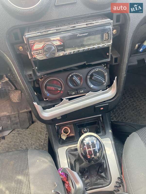 Седан Geely CK 2013 в Кривом Роге фото 5 Седан Geely CK 2013 в Кривом Роге