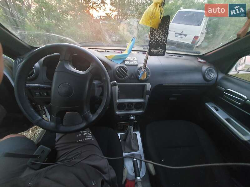 Седан Geely CK 2011 в Южному