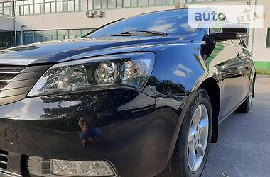 Седан Geely Emgrand 7 (EC7) 2013 в 