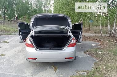 Седан Geely Emgrand 7 (EC7) 2013 в Славуте