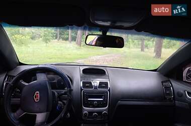 Седан Geely Emgrand 7 (EC7) 2013 в 