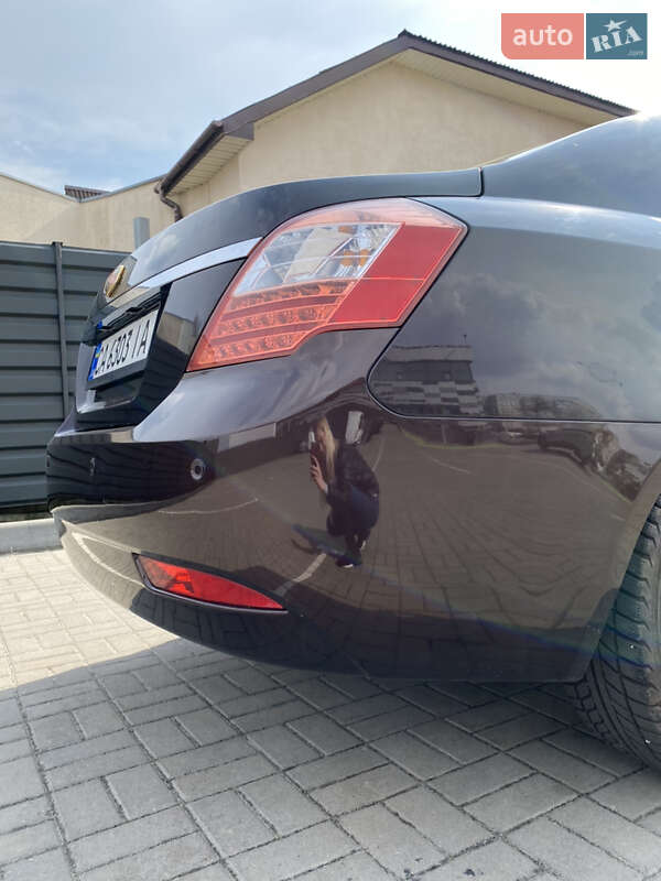 Седан Geely Emgrand 7 (EC7) 2012 в Черкасах