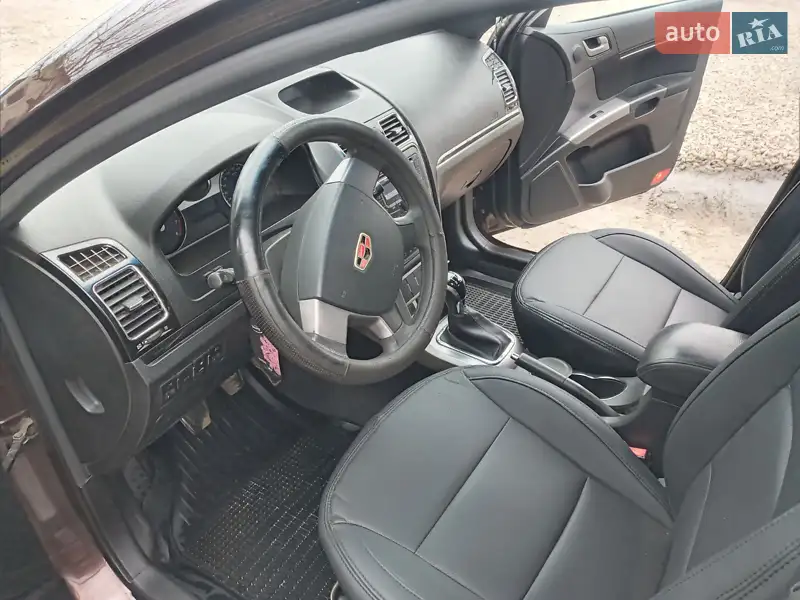 Geely Emgrand 2013