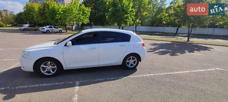 Хетчбек Geely Emgrand 7 (EC7) 2014 в Кривому Розі
