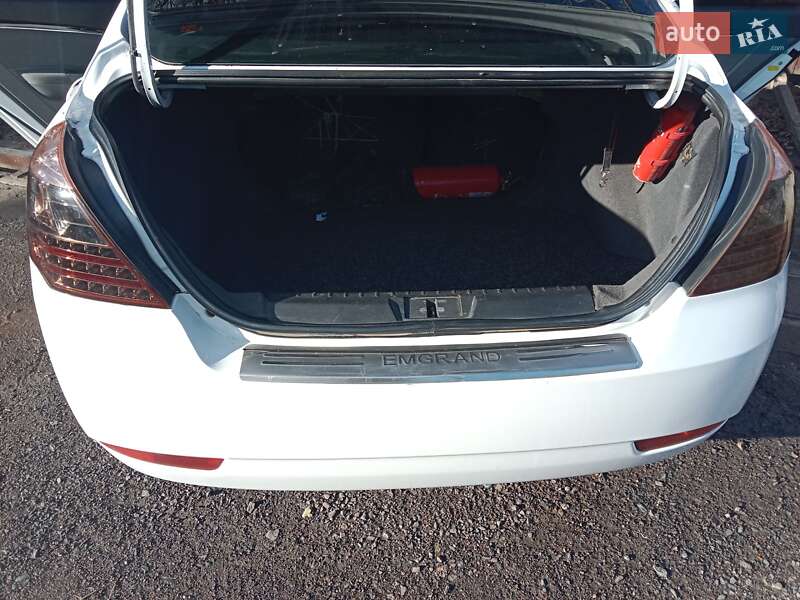 Седан Geely Emgrand 7 (EC7) 2013 в Кривом Роге