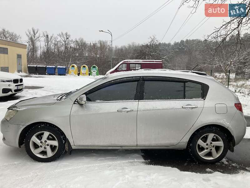 Хетчбек Geely Emgrand 7 (EC7) 2013 в Києві