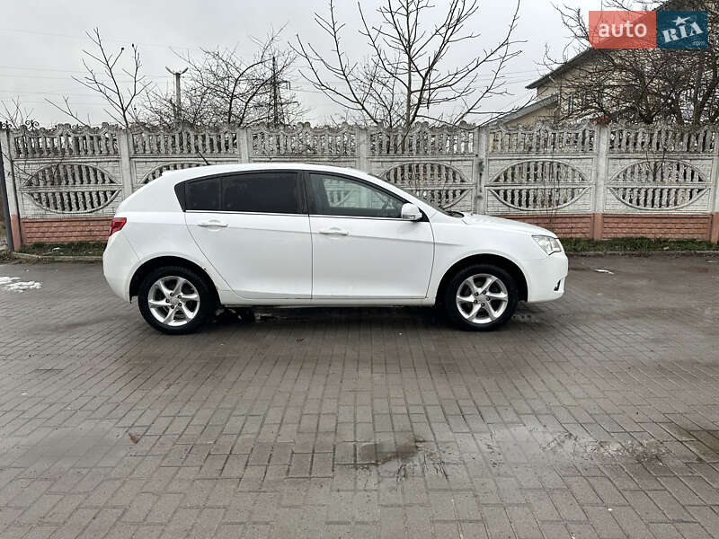 Хетчбек Geely Emgrand 7 (EC7) 2013 в Івано-Франківську