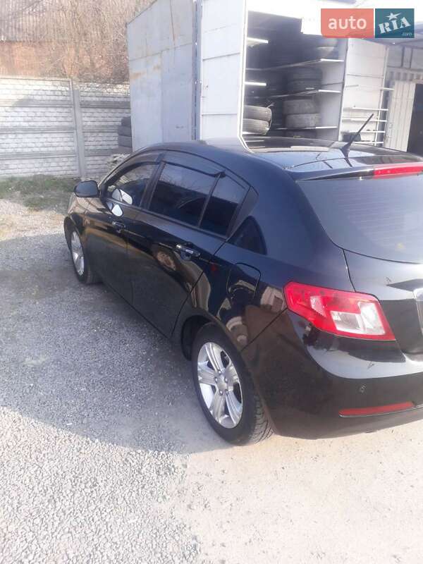 Хетчбек Geely Emgrand 7 (EC7) 2012 в Дубні