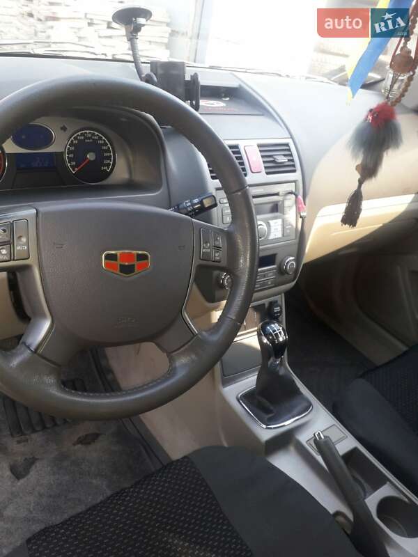 Хетчбек Geely Emgrand 7 (EC7) 2012 в Дубні