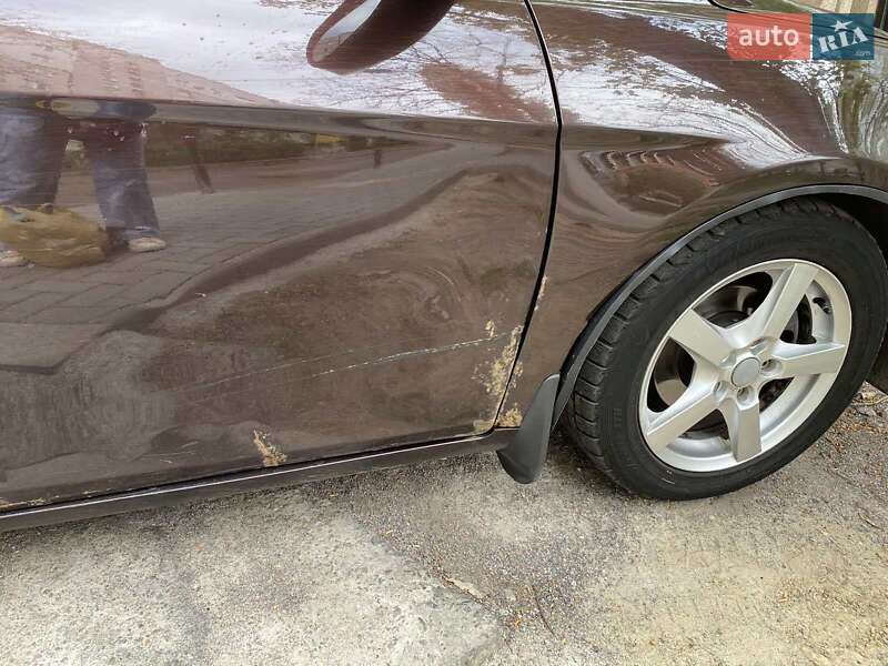 Хэтчбек Geely Emgrand 7 (EC7) 2014 в Николаеве фото 11 Хэтчбек Geely Emgrand 7 (EC7) 2014 в Николаеве