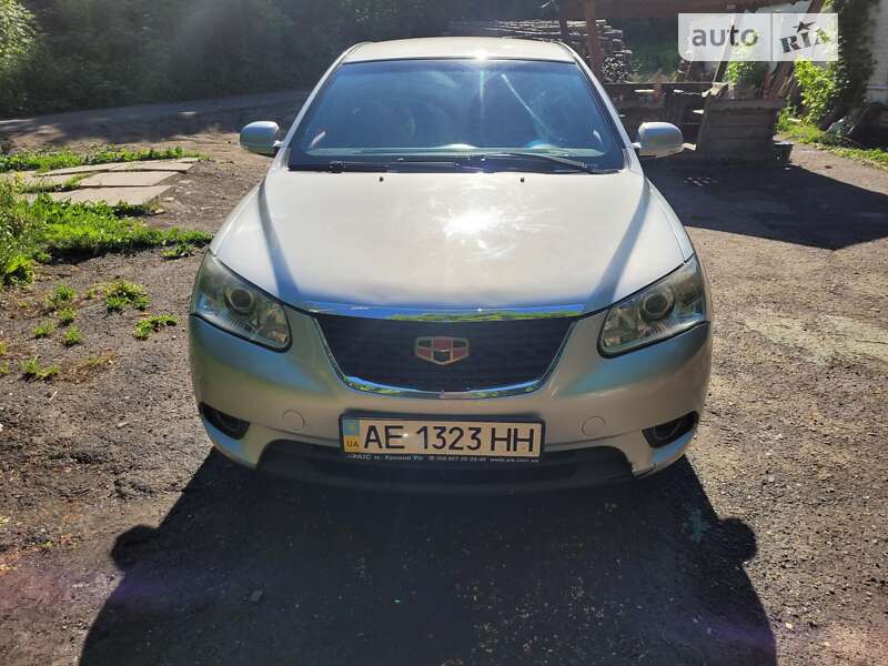 Хэтчбек Geely Emgrand 7 (EC7) 2013 в Кривом Роге