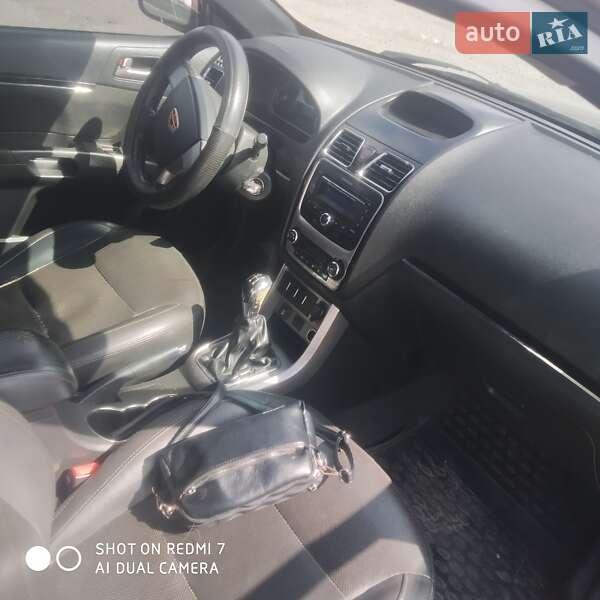 Седан Geely Emgrand 7 (EC7) 2013 в Диканьке