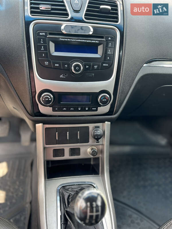 Седан Geely Emgrand 7 (EC7) 2013 в Шептицькому