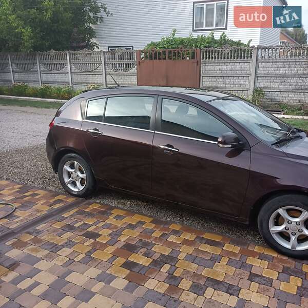 Хетчбек Geely Emgrand 7 (EC7) 2013 в Прилуках