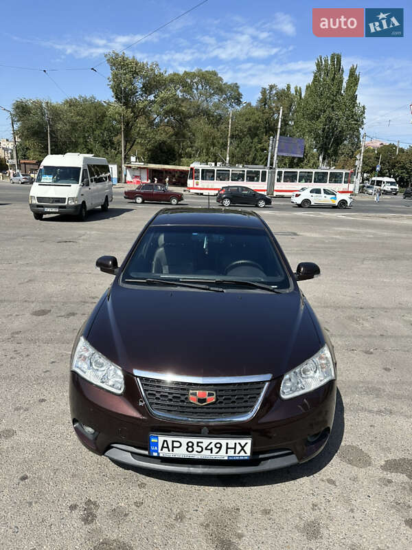 Хэтчбек Geely Emgrand 7 (EC7) 2014 в 