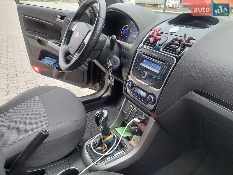 Седан Geely Emgrand 7 (EC7) 2013 в Львове