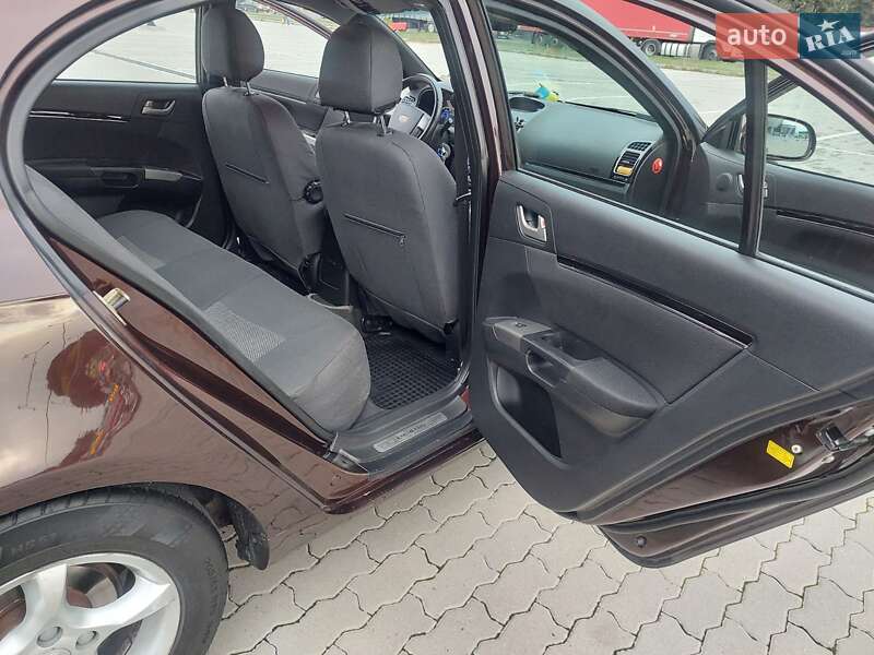 Седан Geely Emgrand 7 (EC7) 2013 в Львове