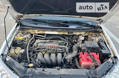 Седан Geely Emgrand 7 (EC7) 2012 в 
