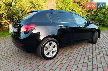 Хэтчбек Geely Emgrand 7 (EC7) 2012 в Мукачево