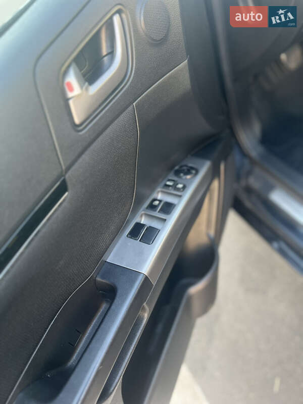 Хетчбек Geely Emgrand 7 (EC7) 2013 в Києві