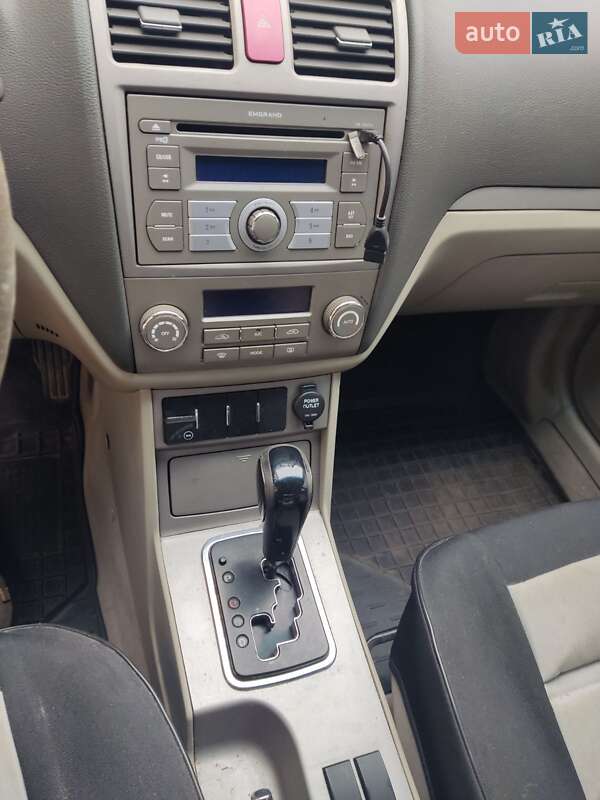 Седан Geely Emgrand 7 (EC7) 2012 в Славуті