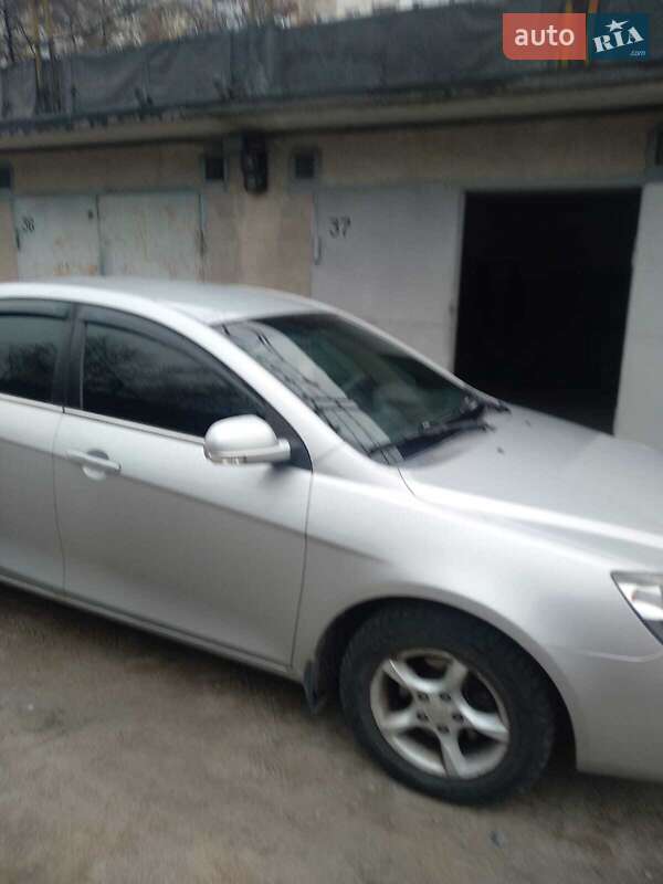 Седан Geely Emgrand 7 (EC7) 2013 в Каменском