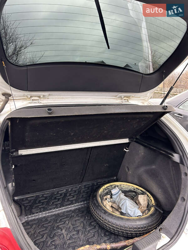 Хетчбек Geely Emgrand 7 (EC7) 2013 в Черкасах