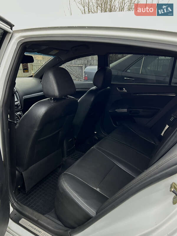Хетчбек Geely Emgrand 7 (EC7) 2013 в Черкасах