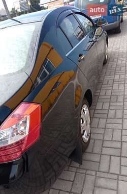 Седан Geely Emgrand 7 (EC7) 2013 в 