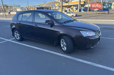 Хетчбек Geely Emgrand 7 (EC7) 2013 в 