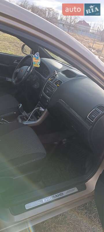 Седан Geely Emgrand 7 (EC7) 2012 в Бучі