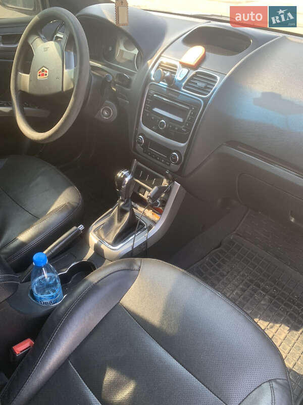 Седан Geely Emgrand 7 (EC7) 2014 в Гостомеле