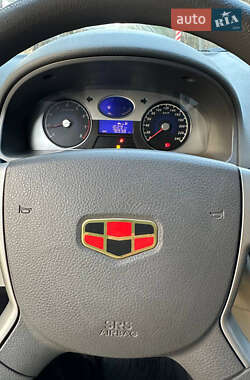 Седан Geely Emgrand 7 (EC7) 2012 в 
