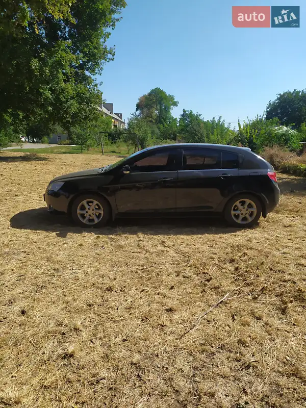Geely Emgrand 2013