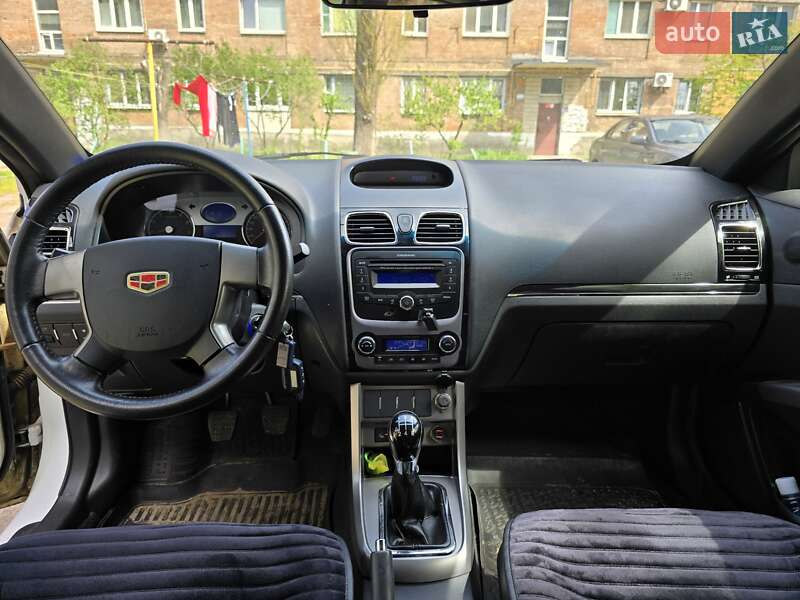 Хетчбек Geely Emgrand 7 (EC7) 2014 в Києві