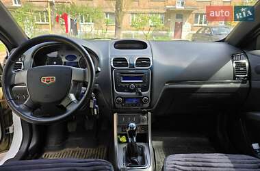 Хетчбек Geely Emgrand 7 (EC7) 2014 в 
