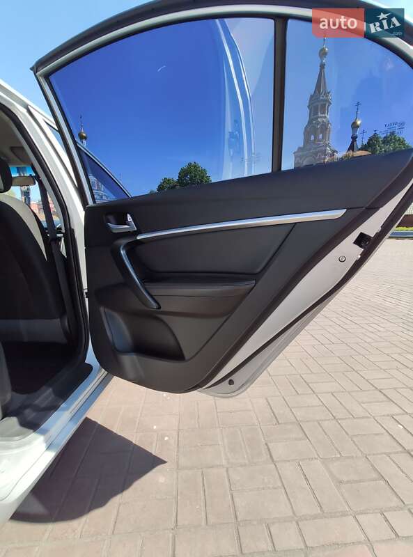 Седан Geely Emgrand 7 (EC7) 2017 в Кам'янському