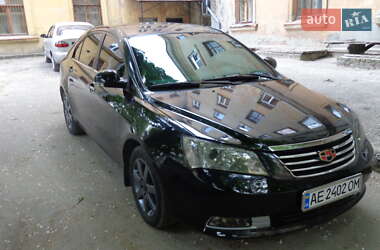 Седан Geely Emgrand 7 (EC7) 2012 в 