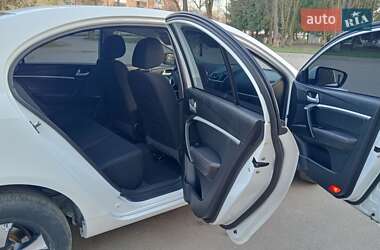 Седан Geely Emgrand 7 (EC7) 2016 в 