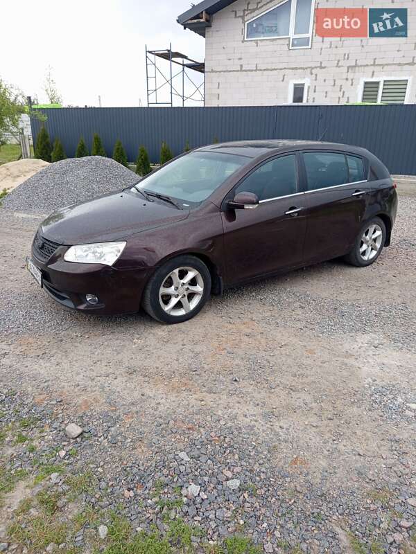 Хетчбек Geely Emgrand 7 (EC7) 2013 в Києві