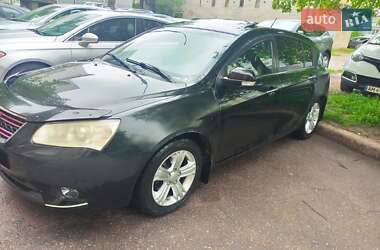 Хэтчбек Geely Emgrand 7 (EC7) 2012 в 