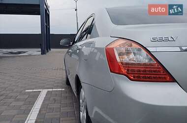 Седан Geely Emgrand 7 (EC7) 2013 в 
